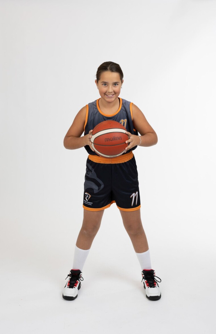 Ellena Cvrtila Poznajelšek